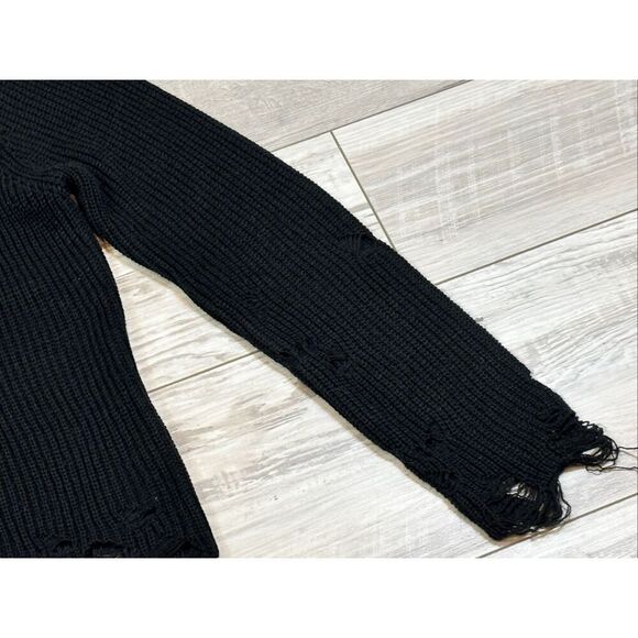 Daytrip The Buckle black distressed sweater size S - Picture 4 of 11
